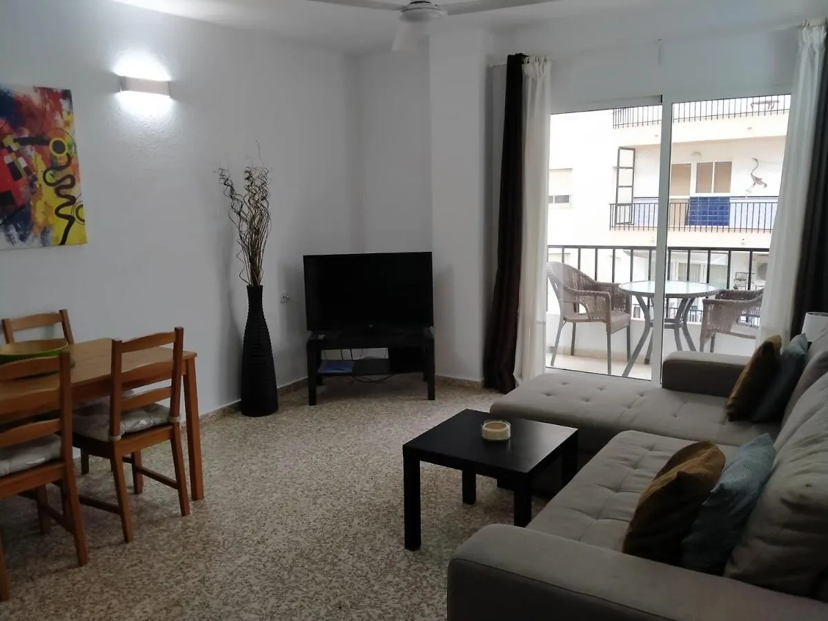 Spacious 1 Bedroom Apartment, Nerja Centre 3I 스페인