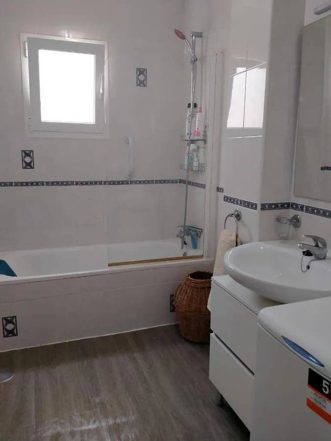 Apartment Spacious 1 Bedroom Apartment, Nerja Centre 3I